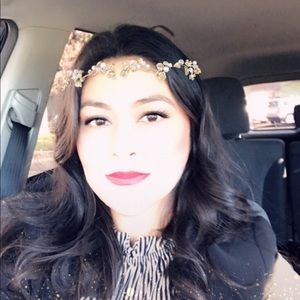 Meet your Posher, Maria